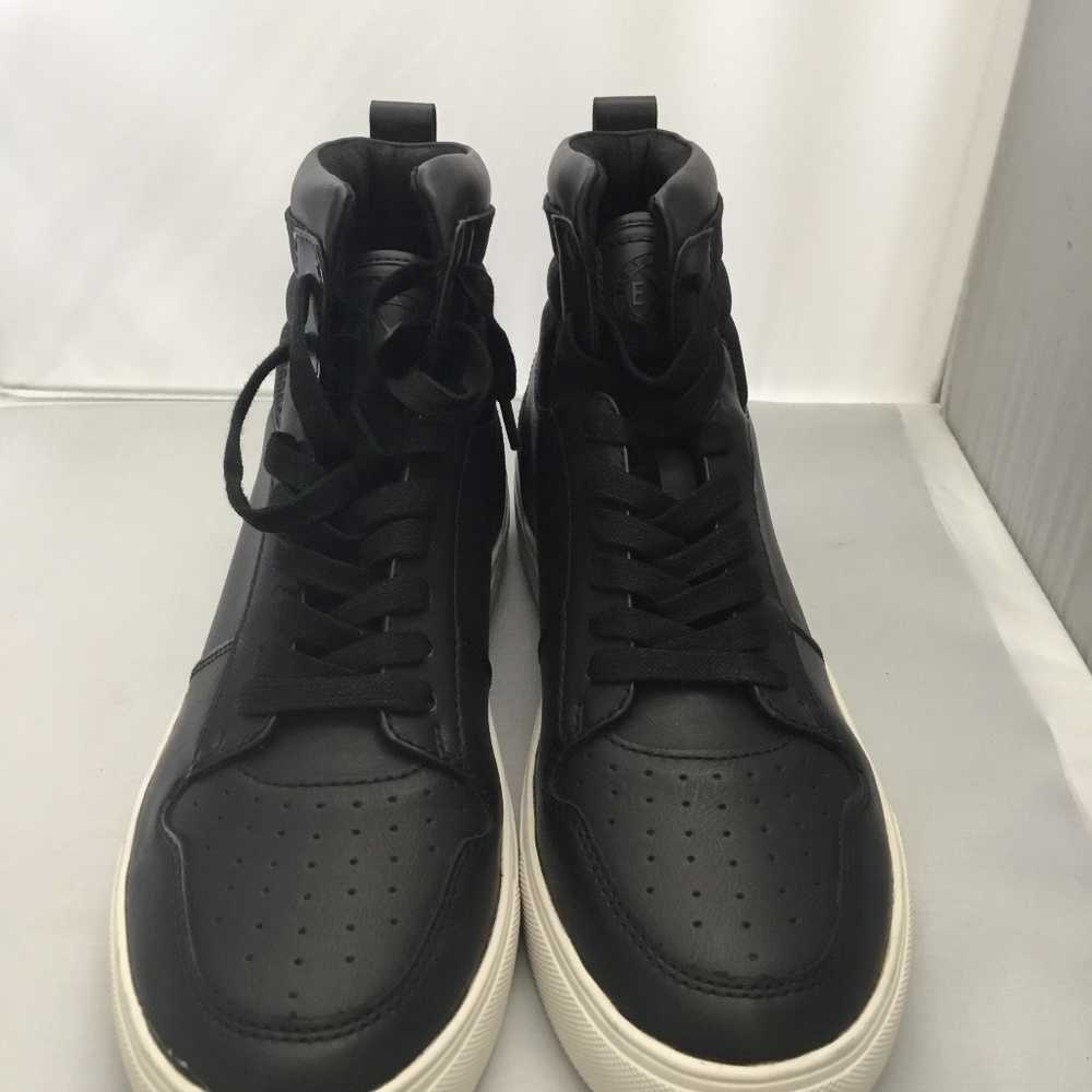 EXPRESS CHUKKA SNEAKERS FOR MEN.